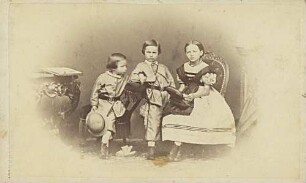 Hans, Carl und Elisabeth Cornelius (v.l.n.r.) als Kinder