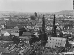 Dresden-Altstadt, Blick über Sophienkirche und Schauspielhaus auf die Hafenmühle Bienert