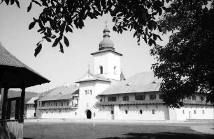 Neamt: Außenansicht (Eingangsseite)