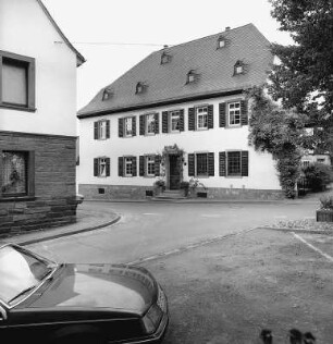 Weingut Doufrain; Eltville, Eberbacher Straße (Hattenheim) 11