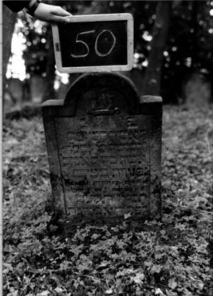 Grabstein 50 [Nir S. 48 Nr. 4.01]