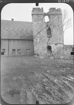 Ganzig-Kleinragewitz (Liebschützberg-Kleinragewitz). Turm der ehem. Dorfkirche