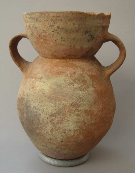 Clay vessel