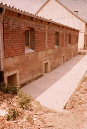 Fotografie: Betriebsgebäude, Stallsystem