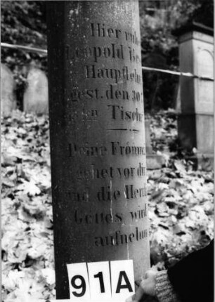 Grabstein 91 (Index: 100091034) Maße HxBxT: 158x53x53 cm: Grabstein 91A