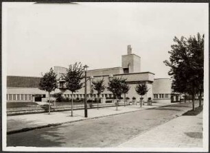 Niederlande, Hilversum. Julianaschool. Außenansicht
