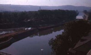 Esslingen, linkes Ufer von der Pliensaubrücke, flussabwärts