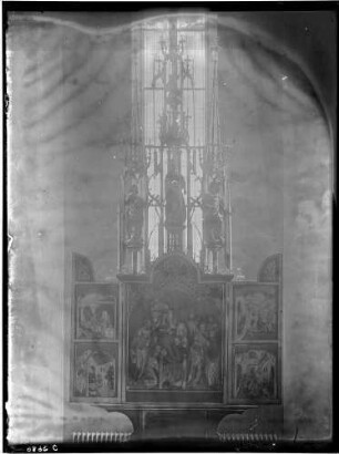 Schwaigern Evangelische Stadtkirche (ehemals Sankt Johannes Baptistkirche) Hochaltar im Chor