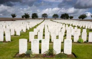 Frankreich. Nord Pas de Calais. Nord. Ovillers. Britischer Soldatenfriedhof. Weltkrieg 1. Memorial. Gedenkstätte