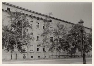 Zerstörung des Luisenheims und Wiederaufbau. Mutterhaus Kochstraße