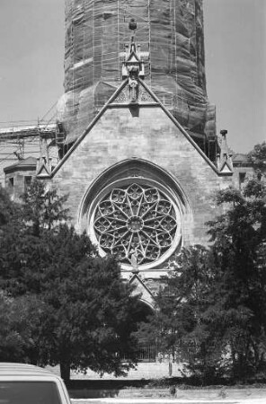 Wiederaufbau der im Zweiten Weltkrieg zerstörten Turmspitze der Christuskirche Karlsruhe