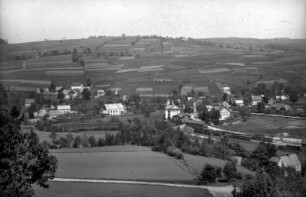 Blick von der Oberschaar zum Bahnhof und Steinberg-Gut