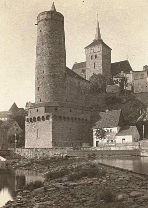Bautzen. Alte Wasserkunst (1558, W. Röhrscheidt d. Ä.) und Michaeliskirche
