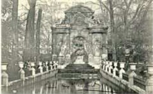 Ansicht der "Fontaine Médicis" in Paris