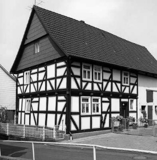 Witzenhausen, Untere Bachstraße 2