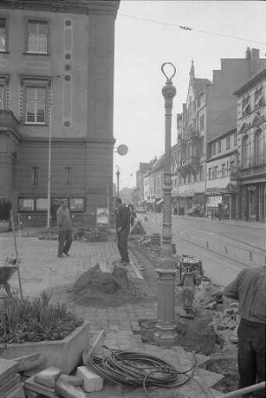 Ausstattung des Marktplatzes in Durlach mit sechs elektrifizierten Gaslaternen