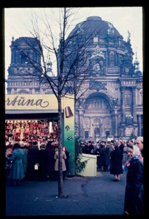 Weihnachtsmarkt Lustgarten 8.12.56.