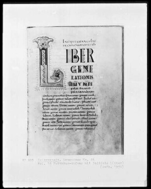 Evangeliar, Ms. 46, folio 16, Anfang des Matthäus-Evangeliums mit Initiale L(iber)