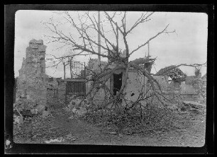 Ruine in Thélus (Dep. Pas-de-Calais, Frankreich)
