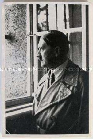 Lose Sammlung von Bildern zum Sammelalbum "Adolf Hitler"