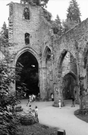 Allerheiligen: Klosterruine Allerheiligen, innen