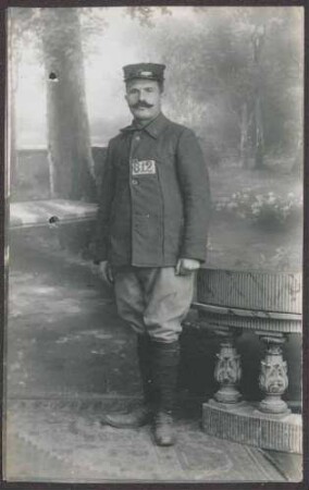 Foto des französischen Kriegsgefangenen Désiré Douce (Kriegsgefangenennummer 812) im Kriegsgefangenenlager Heuberg
