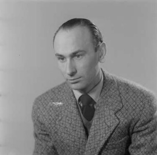 Porträtaufnahmen des Schauspielers Rudolf Wessely : Porträt des Schauspielers Rudolf Wessely