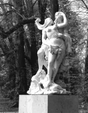 Dresden-Altstadt. Großer Garten (1683, J. F. Karcher; 1873-1895, K. F. Bouché), Georg-Starcke-Weg. Figurengruppe "Die Zeit enthüllt die Wahrheit" (um 1730, A. Corradini)