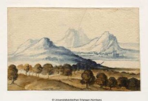 Bergige Landschaft mit einer Ortschaft am Seeufer rechts im Hintergrunde