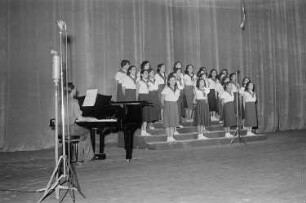 Kulturveranstaltung anlässlich des Internationalen Mädchentags : Musikalische Darbeitung eines Ensembles
