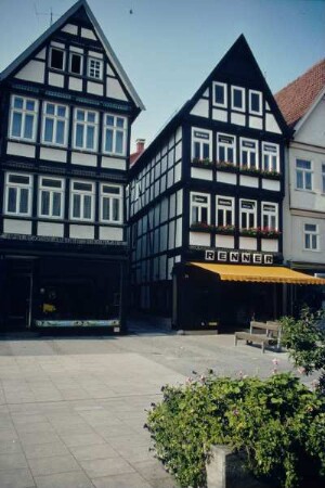 Lange Straße, Detmold, sonnig, ohne Menschen; farbig