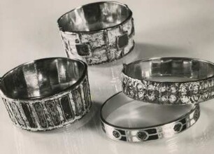 Emailleschmuck von Eva von Stössel