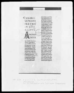 Evangeliar — Initiale A(mmonius), Folio 9recto