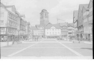 Bad Hersfeld: Marktplatz mit Turm der Stadtkirche