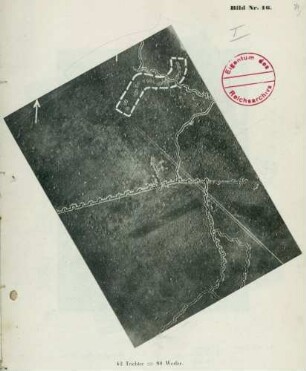 Foto einer englischen Gaswerferanlage in Trichterstellungen (Luftbild) (Druck)