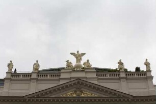 Allegorische Figurengruppe