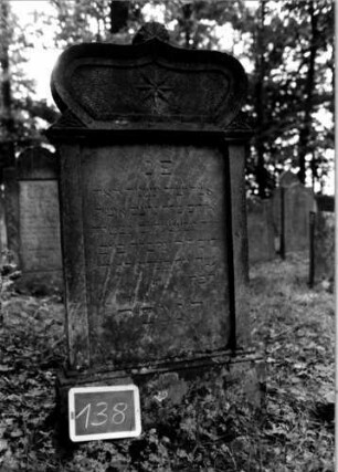 Grabstein 138 [Nir S. 112 Nr. 11.23]