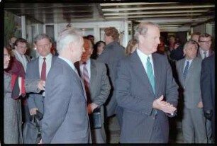 Fotografie: Besuch von US-Außenminister James Baker in West-Berlin