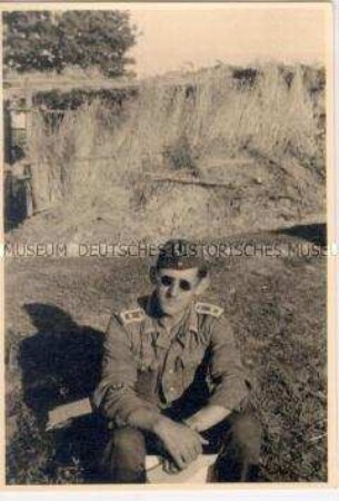 Porträtfoto in Uniform eines Feldwebels (Kraftfahrschirrmeister) - Familienkonvolut