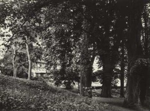 Schloss Rothschönberg, Schlosspark mit Försterei