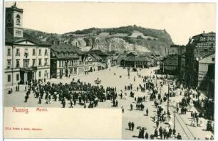 Aussig. Markt mit Rathaus (1847-1848) gegen den Marienberg