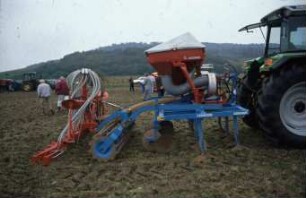 Fotografie: Mulchsaat, Drillmaschine, Pneumatische Verteilung, Breitsaat, Grubber, Krümelwalze