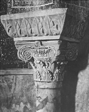 Ravenna, S. Giovanni in fonte, Baptisterium, Kapitell