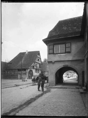 Blankenloch Hauptstraße 90 - links Max Kern Haus - Außenansicht