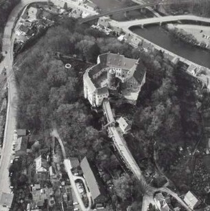 Scharfenstein. Blick auf Burgberg und Zschopau