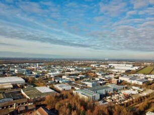 Reinbek: Luftbild des Gewerbegebiets Reinbek/Glinde an der Gutenbergstraße mit Blick in Richtung Norden