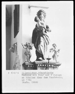 Madonna begleitet von zwei Putten