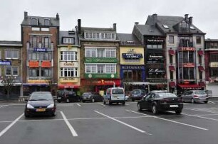 Bastogne - Zentraler Platz : Parkplatz im Stadtzentrum, aufgenommen am 30. März 2010 in Bastogne