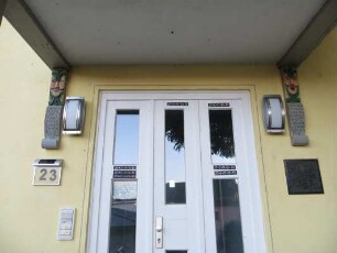Sachteil Holzkonsolen; Brechen, Bergstraße 23