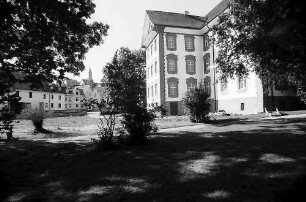 Schloss Bonndorf mit Park und Kirche